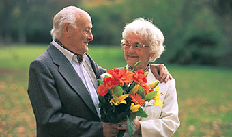 Bild mit einem älteren Paar